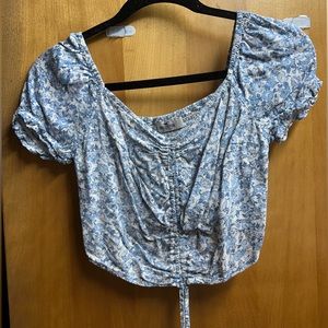 Hollister cropped blouse